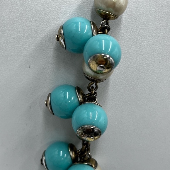 J. Crew Funfetti Aqua Faux‎ Pearl Turquoise Beaded Bauble Cluster Bib Necklace - Picture 6 of 16